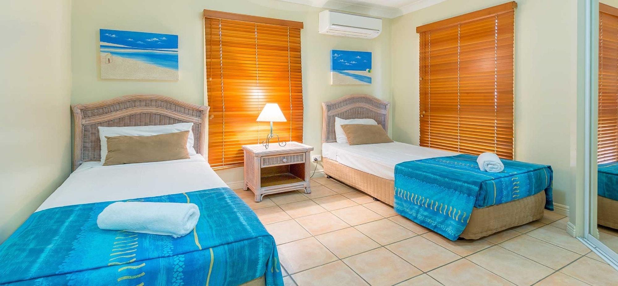 Toscana Village Resort Airlie Beach Exterior photo
