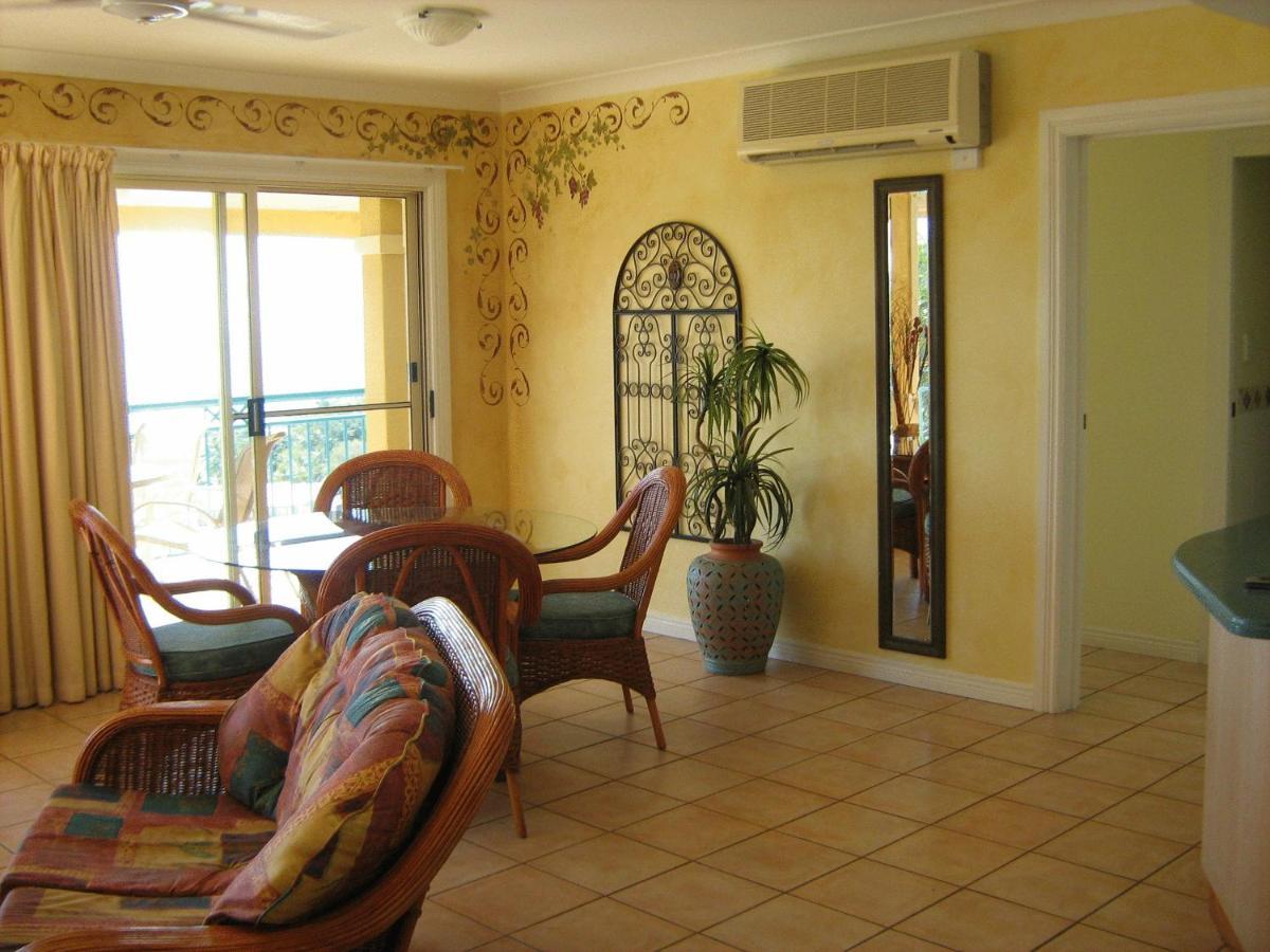 Toscana Village Resort Airlie Beach Exterior photo